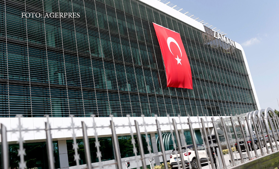 Masuri radicale in Turcia, dupa esecul loviturii de stat. Epurare in mass-media si vanatoare internationala de "gulenisti"