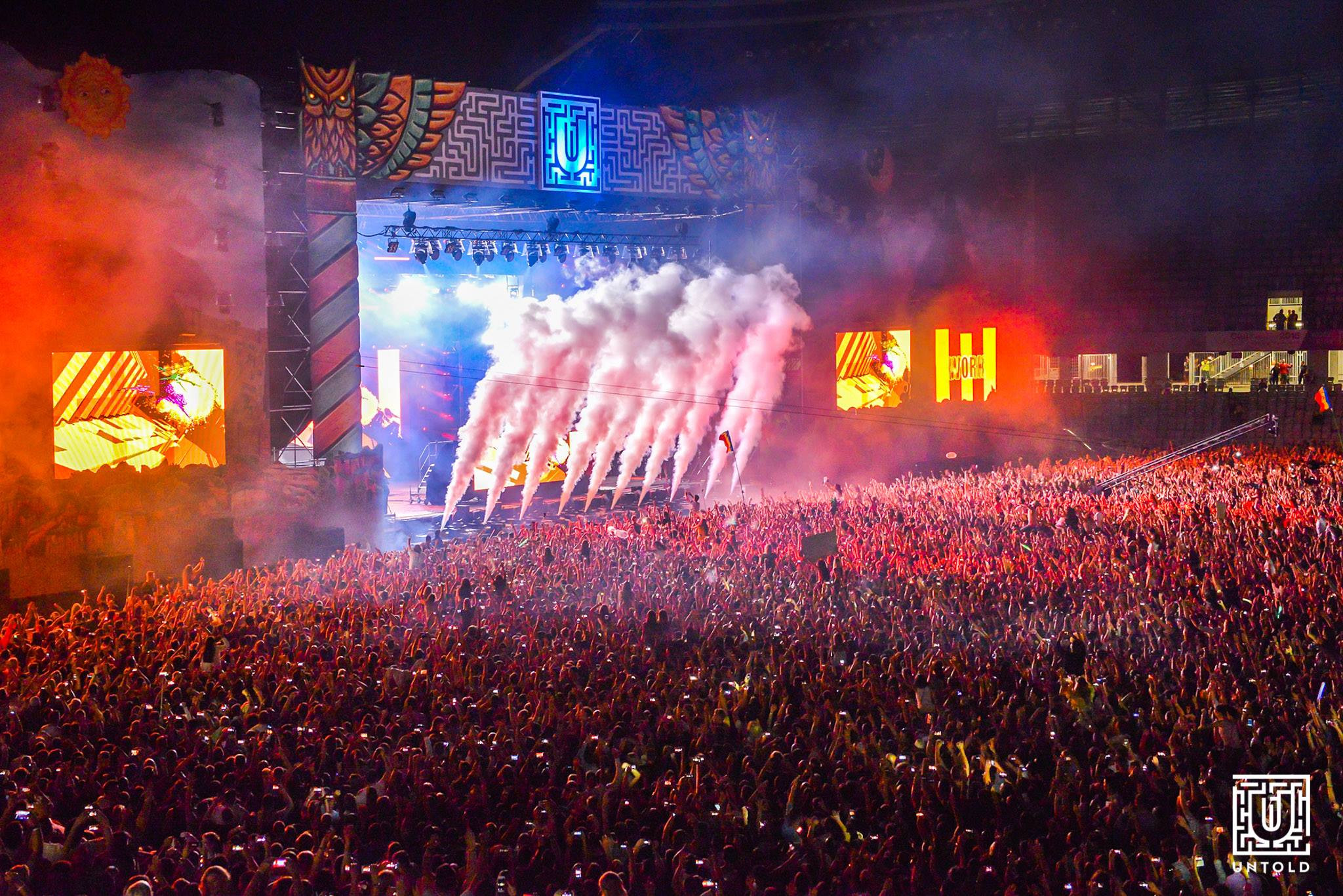 Pregatirile pentru ''Untold'', cel mai bun festival muzical din Europa, pe ultima suta de metri. IMNUL evenimentului