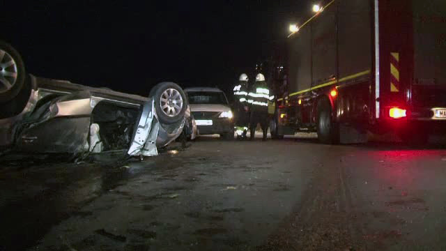 Si-a scos masina din service iar cateva minute mai tarziu a murit. Tragedie pe un drum din Botosani