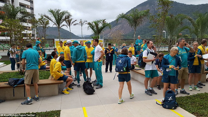 Incendiu in satul olimpic, delegatia Australiei a fost evacuata. Motivul pentru care alarmele nu au pornit. FOTO