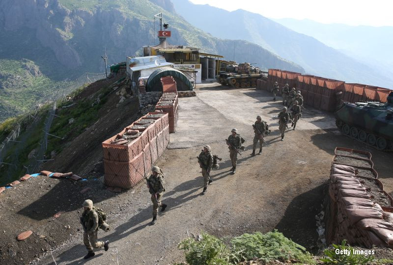 Fortele militare turce au ucis 35 de militanti kurzi. Motivul pentru care au reinceput conflictele