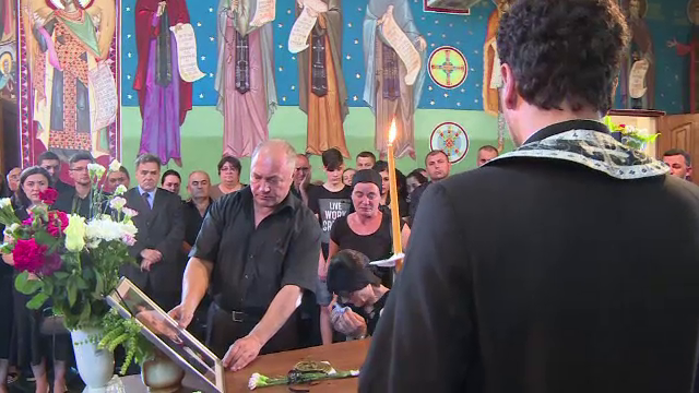 inmormantarea lui Cristian Coman