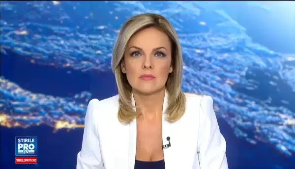 Dacie spulberata de TIR in Campulung Moldovenesc. Accidentul, surprins de camerele de supraveghere