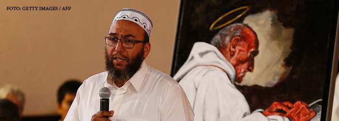 Guvernul francez vrea sa incheie „un pact cu Islamul”. Musulmanii, chemati sa vina la slujbe in bisericile crestine