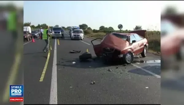 Grav accident in Vrancea. Doi morti si patru raniti, dupa ce soferul unui Audi ar fi intrat pe contrasens