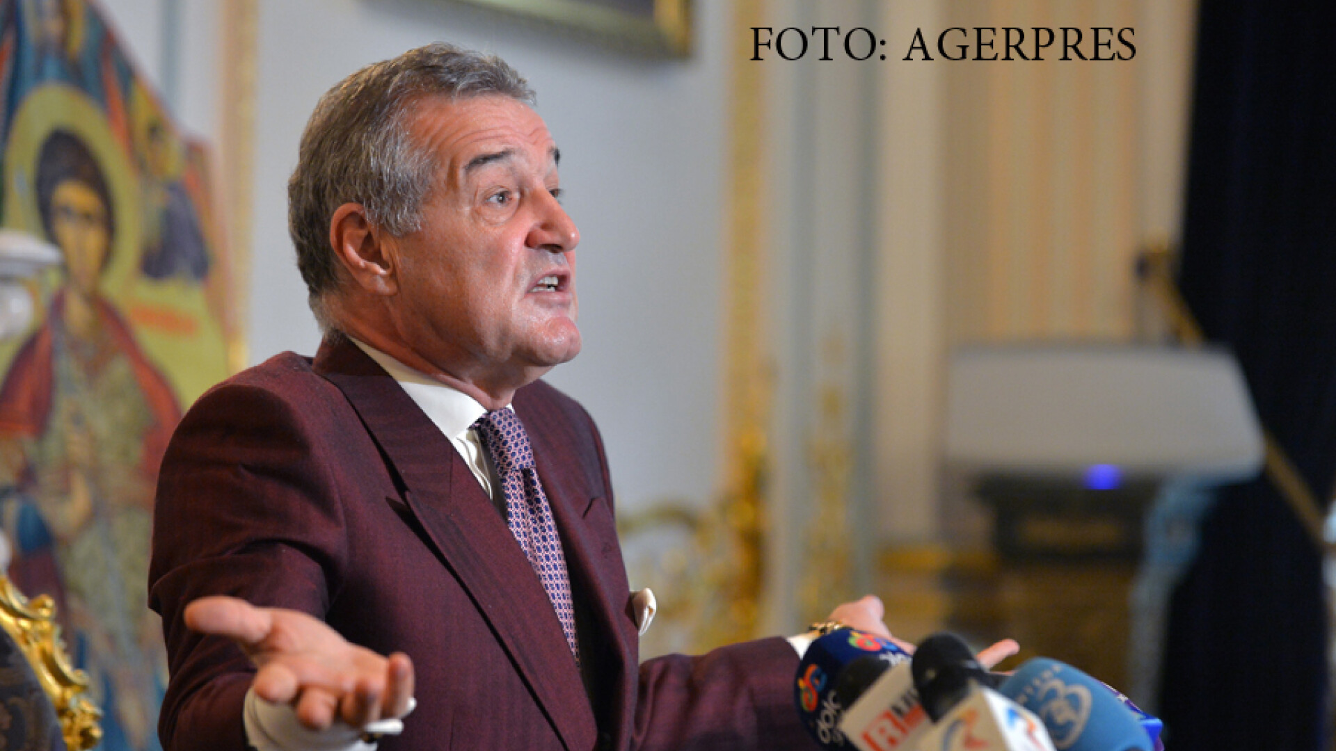 George Becali sustine o conferinta de presa