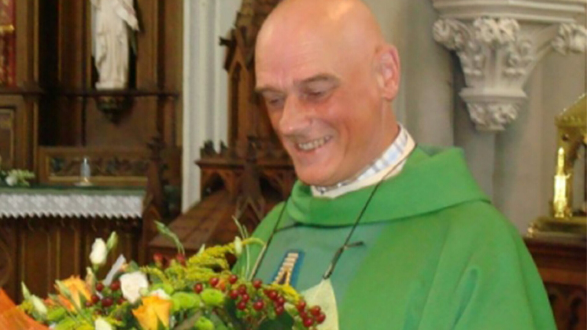 Un preot din Belgia a fost injunghiat de un refugiat, in propria locuinta. Pretextul folosit de atacator ca sa intre in casa