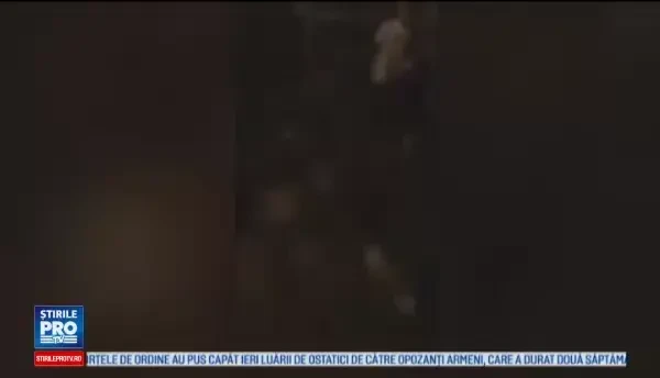 Doua atacuri armate in centrul orasului Austin din Texas. O femeie a fost ucisa, politia inca il cauta pe atacator