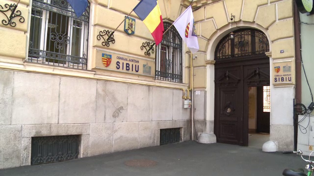 Achizitii publice cu adaos de 240% la CJ Sibiu, descoperite de DNA. Doi sefi de departamente au plecat brusc in concediu