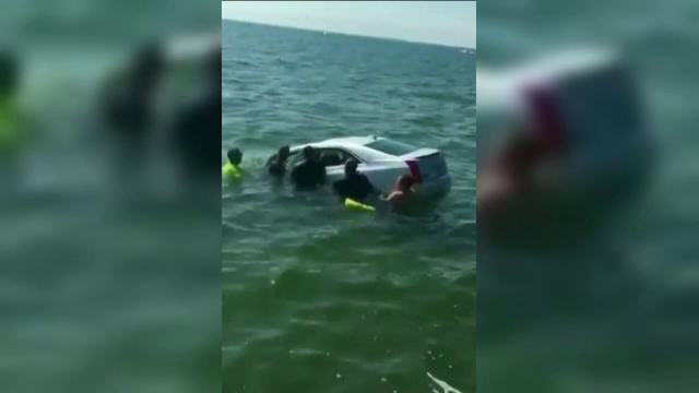 Mobilizare in masa pentru salvarea unui sofer caruia i s-a facut rau la volan. Ce a incercat sa faca in ultima clipa