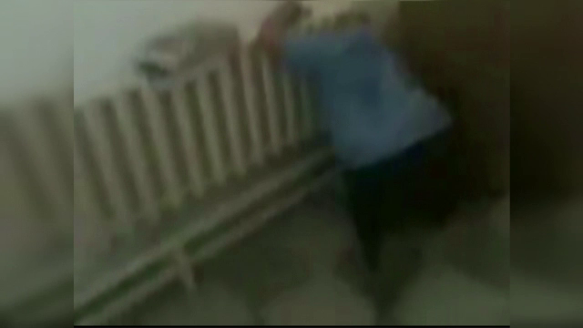 L-au chemat sa elibereze o pasare, dar cand a ajuns a avut un soc. Ce a descoperit un agent al Politiei Animalelor din Bacau