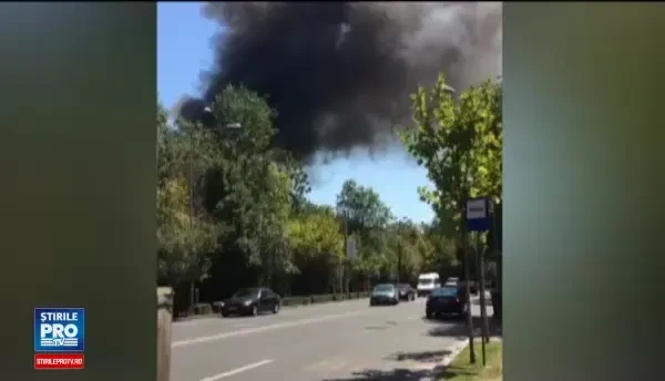 Incendiu langa un club din nordul Capitalei, in zona Barbu Vacarescu. 9 autospeciale s-au luptat cu flacarile. FOTO si VIDEO