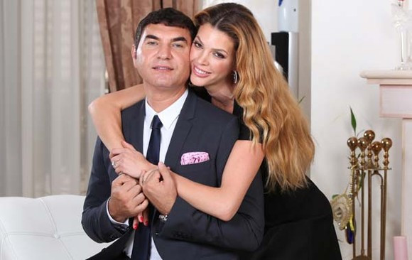 Cristi Borcea risca sa ramana insurat. Fostul finantator al clubului Dinamo si-a trimis mama la instanta ca sa-l desparta