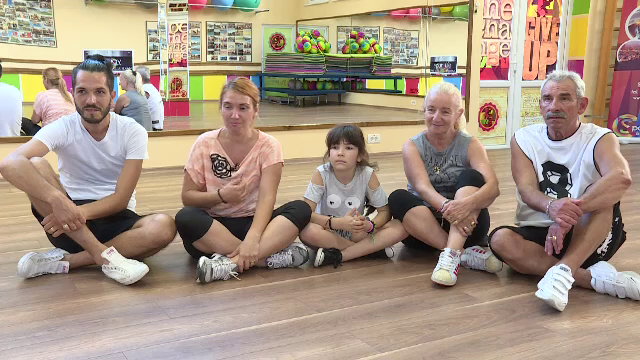 "Vanatorii de talent", in Alba Iulia. Familia Chirila, trei generatii intr-o singura echipa: "Suntem toti pe ringul de dans"