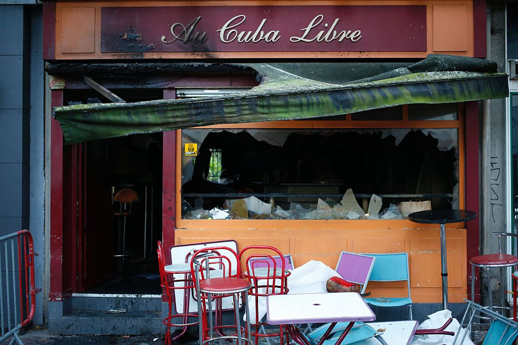 "Focul s-a propagat rapid, in 3 secunde". Care ar fi, de fapt, cauza incendiului din club, in Rouen, soldat cu 13 morti