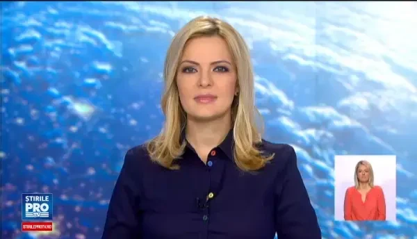 Clipe de panica pentru calatorii unui tren. Locomotiva a luat foc, iar 60 de calatori au fost evacuati