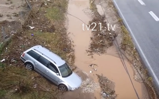 15 morti si circa 100 de raniti in urma unor furtuni puternice la Skopje