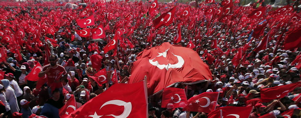 Un milion de turci pe strazile din Istanbul, la apelul lui Erdogan: Daca poporul cere pedeapsa cu moartea, o introducem