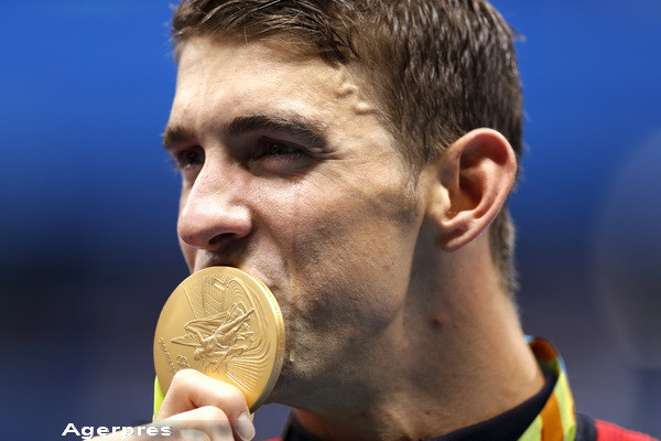 Michael Phelps, a 19-a medalie olimpica de aur la JO, dupa ce s-a impus cu stafeta SUA la 4x100 metri liber