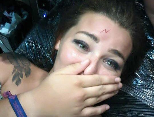 Cele mai dezastruoase tatuaje facute la betie. Topul desenelor pe care toti au ajuns sa le regrete a doua zi