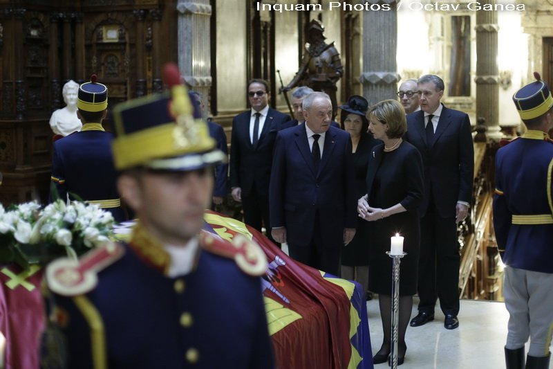 Funeraliile Reginei Ana