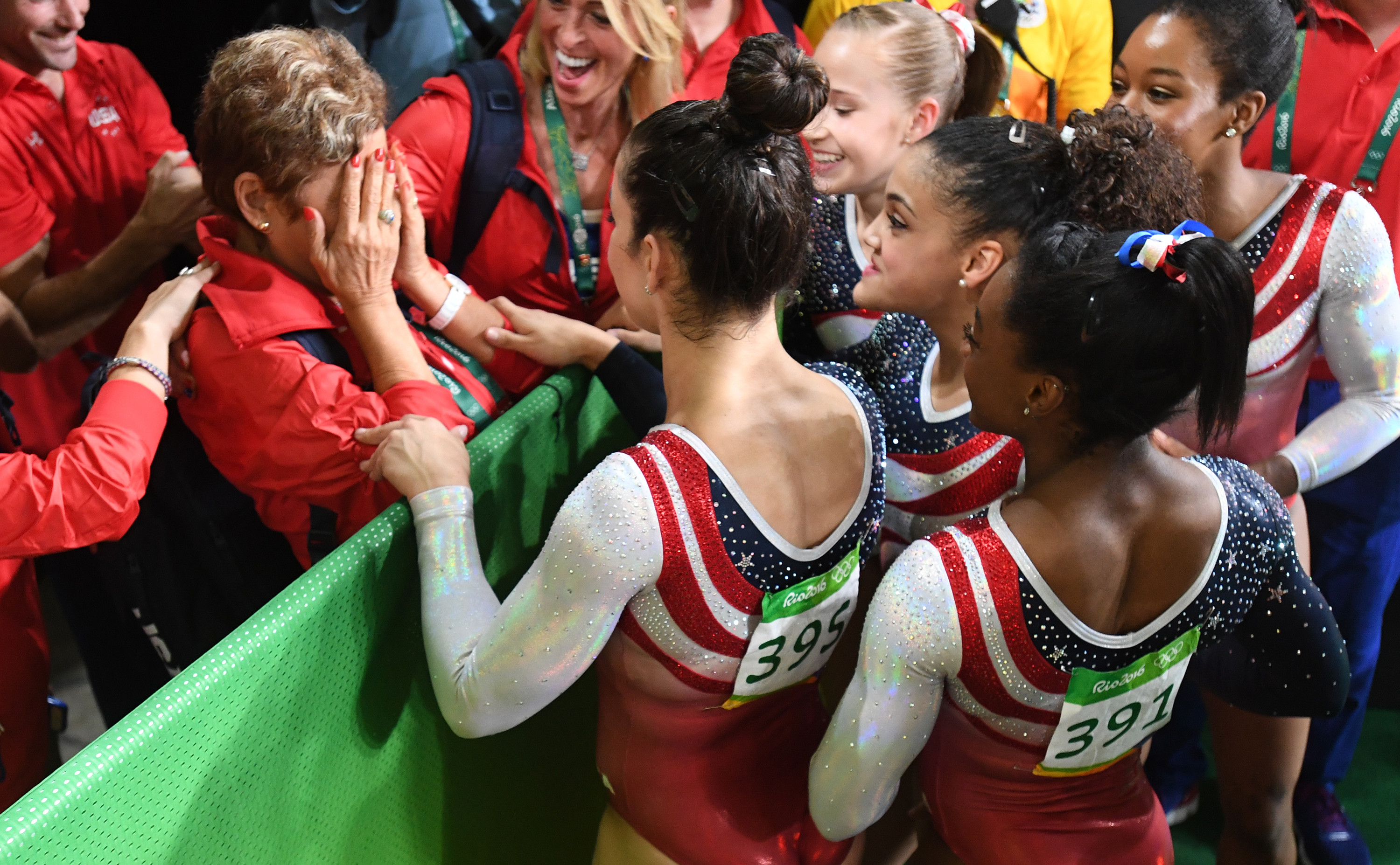 Statele Unite se inchina in fata romanilor care i-au revolutionat gimnastica si cumpara centrul de pregatire Karolyi Ranch