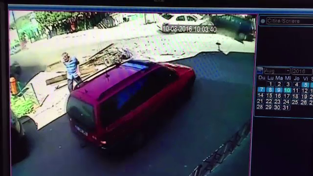 Un sofer a spulberat o caruta si a lovit o masina, dupa ce a furat un taxi. Ce a descoperit politia cand l-a dus la spital