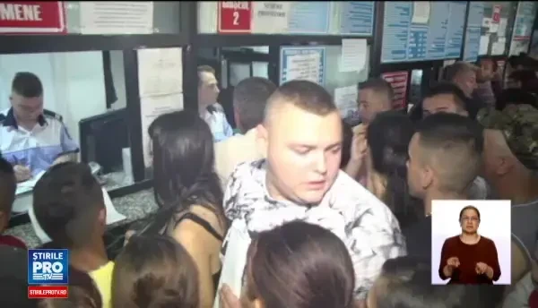 Inghesuiala si nervi la Serviciul de inmatriculari si permise auto Targoviste. Temperatura a depasit 40 de grade in interior