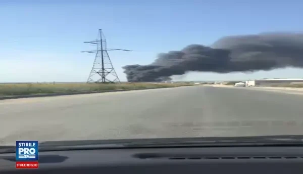 Incendiu puternic in Constanta. Patru autospeciale ISU sunt la fata locului