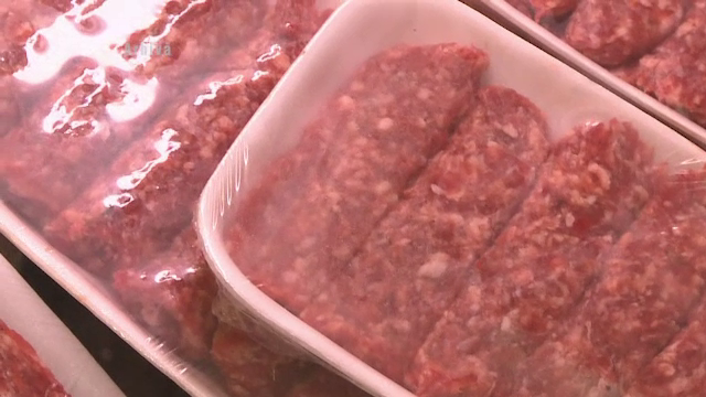 Mici cu E.coli, descoperiti intr-un supermarket din Caras Severin. Rezultatele s-au aflat dupa ce toata carnea a fost vanduta