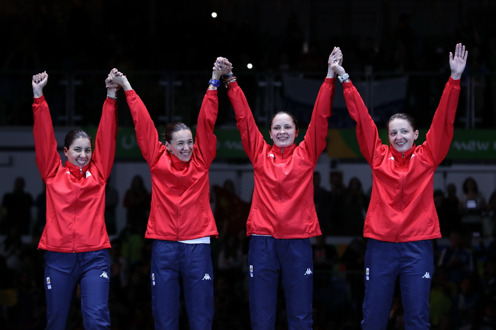 "Asta nu se intampla des in filmul nostru. MULTUMIM!". Mesajul Anei Maria Branza, dupa ce a castigat cu echipa aur la Rio