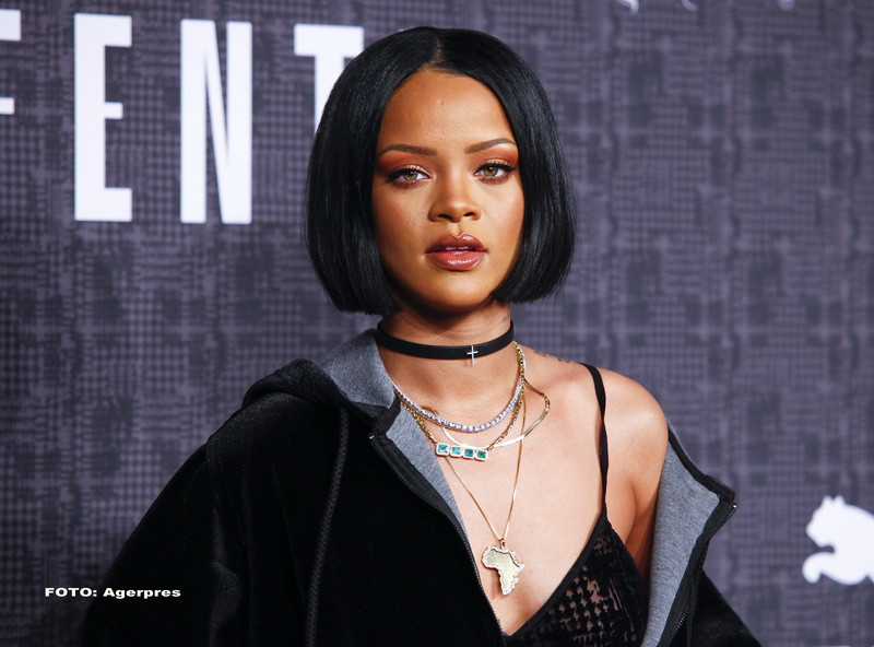 Rihanna ajunge la Bucuresti cu o echipa de 100 de persoane. "S-a cerut si mancare traditionala romaneasca"