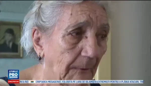 Batrana din Gaesti, pagubita cu 7.000 de lei de escroci, prin