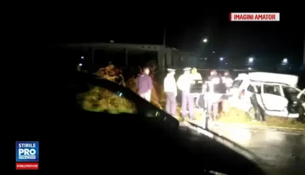 Cinci tineri morti intr-un accident grav intre Ploiesti si Targoviste. Au intrat pe contrasens si au fost spulberati de TIR