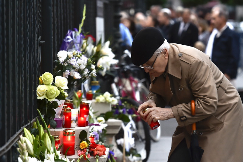 FUNERALIILE REGINEI ANA - agerpres