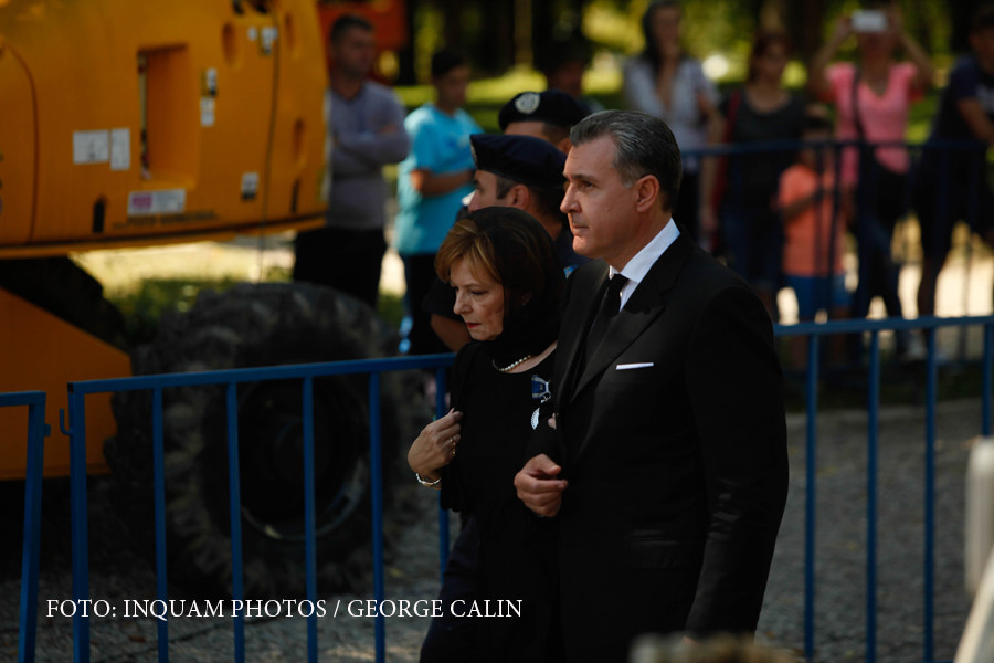 slujba inmormantare regina Ana