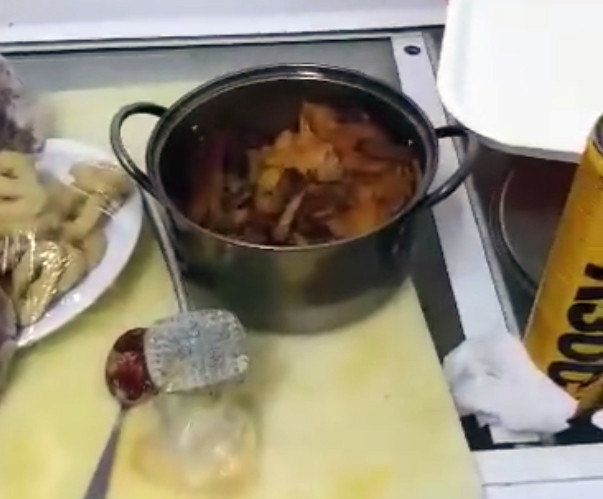 Control ANPC in Eforie Nord. VIDEO: ce au gasit inspectorii in bucataria unui restaurant din statiune