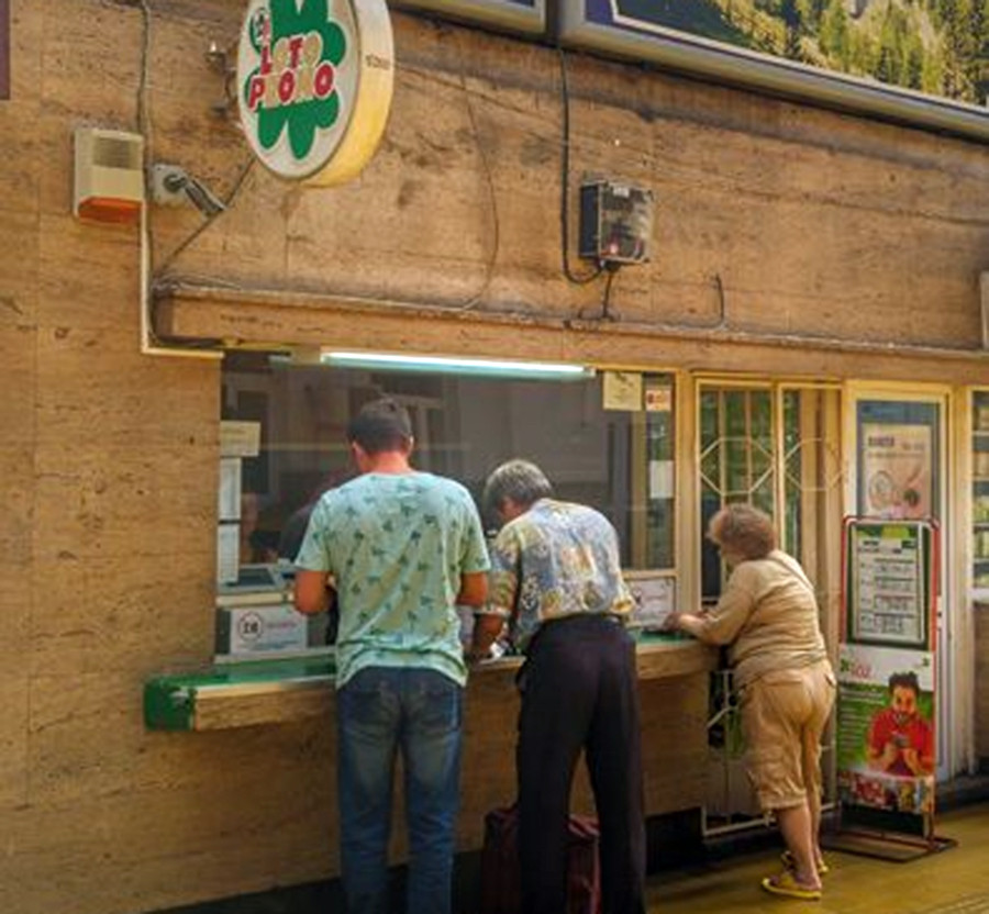 LOTO 6/49. Numerele extrase la LOTO duminica, 15 august 2016