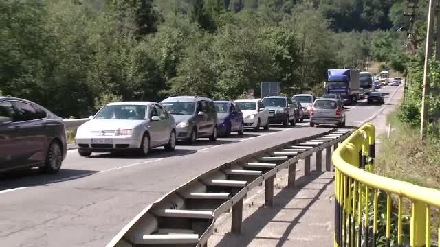 Dupa minivacanta de Sfanta Marie, turistii au dat teste de rezistenta pe DN1. Siruri de masini pe cativa kilometri