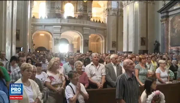 Pelerinaj la manastirea care l-a impresionat pe Papa Ioan Paul al II-lea. Minunile facute de plantele care cresc aici