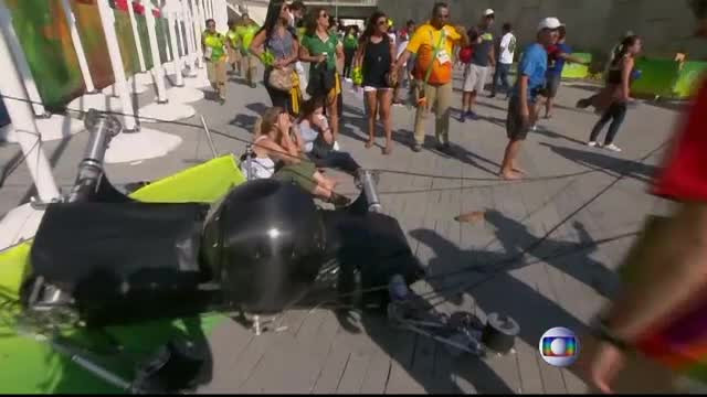 La un pas de o tragedie, in Satul Olimpic de la Rio. Sapte persoane au fost ranite, dupa ce o camera video s-a prabusit