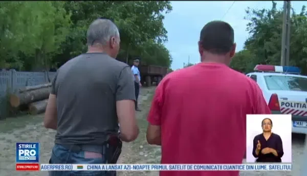 Femeie incendiata de propriul sot pentru ca a ajuns mai tarziu acasa. Ce au patit vecinele care i-au sarit in ajutor