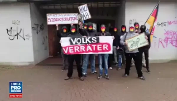 Vice-cancelarul german, laudat pe Facebook pentru ca a facut un semn obscen in campania electorala.VIDEO