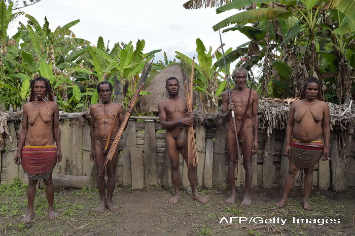 Tribul din Papua Noua Guinee care inca pastreaza mumiile stramosilor lor. Imaginile inedite surprinse in salbaticie