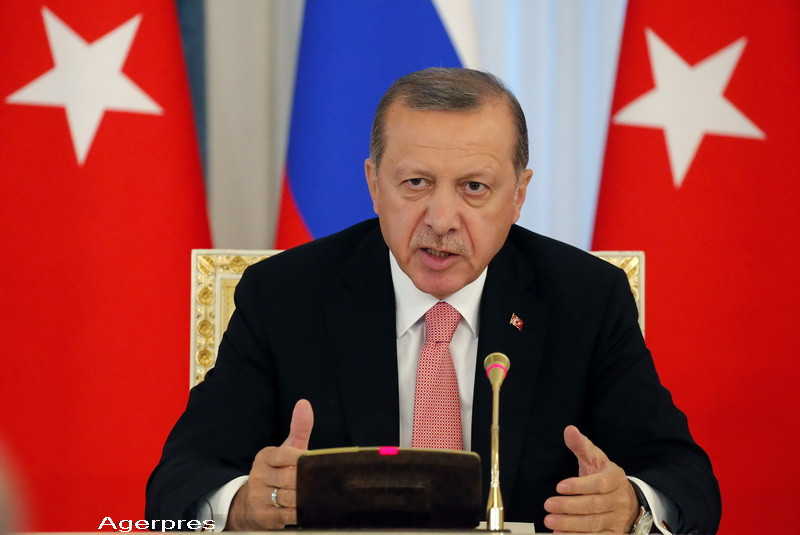 Artileria turca bombardeaza pozitii ale Stat Islamic in Siria, ca riposta la tiruri cu mortiere pe teritoriul sau