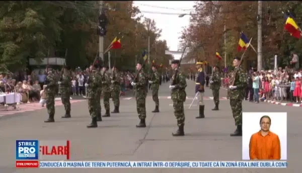 Soldati veniti din Afganistan, tunuri si blindate, pe strazile orasului Buzau. Suntem prima linie de aparare a NATO