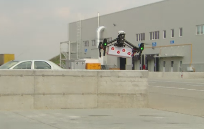 "In Romania, inca suntem departe." Cand ar putea ajunge la noi metoda livrarii coletelor cu ajutorul dronelor