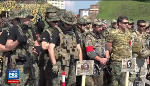 Cetatea Alba Iulia, asediata la 160 de ani de la ultima batalie. Pasionatii de airsoft s-au intrecut pe campul de lupta