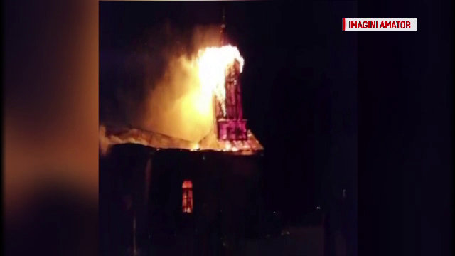 O biserica din Vrancea a ars in totalitate luni noapte intr-un incendiu care ar fi fost provocat de trasnet