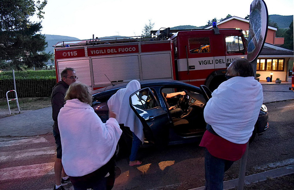 cutremur italia, agerpres